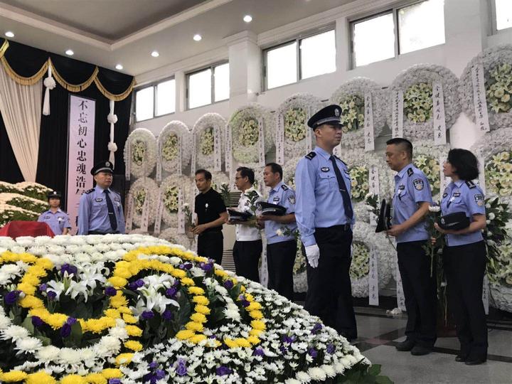 执行路上，他是达人、铁人和 “狂人”